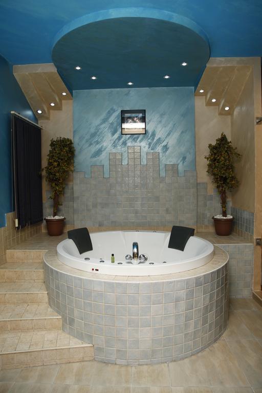 Best Hotel Yerevan Bagian luar foto