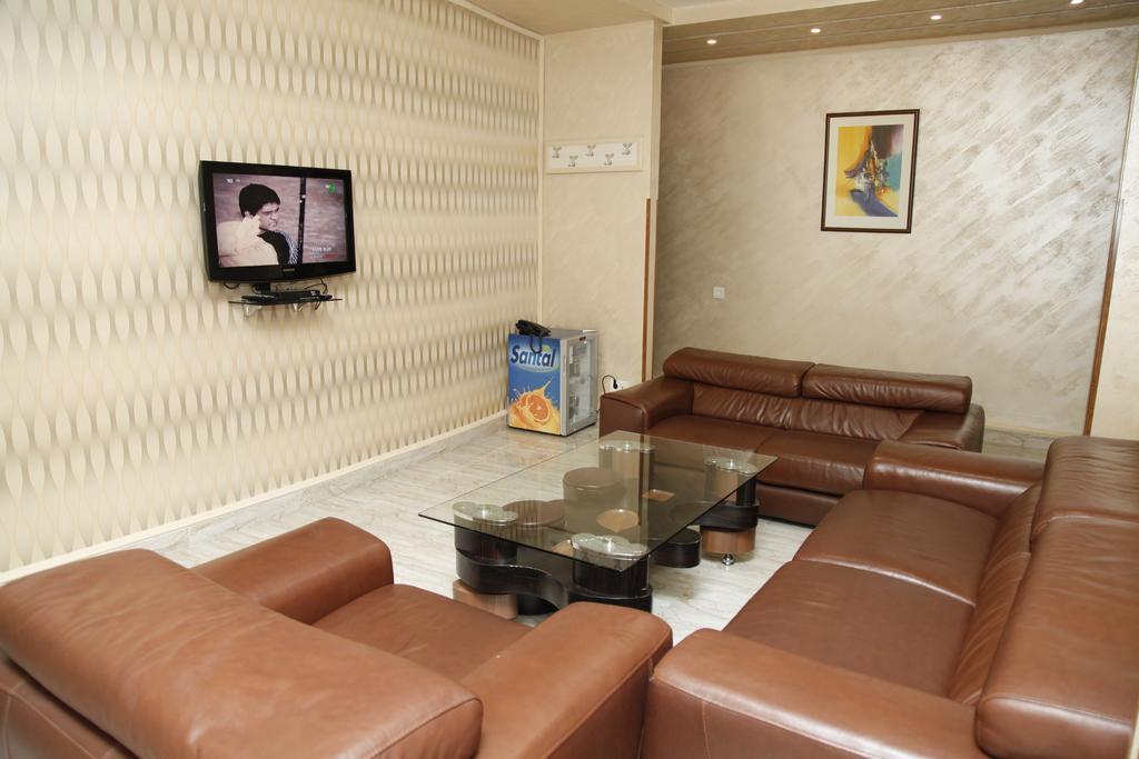 Best Hotel Yerevan Bagian luar foto