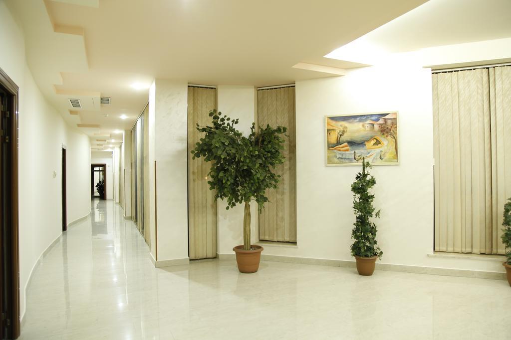 Best Hotel Yerevan Bagian luar foto